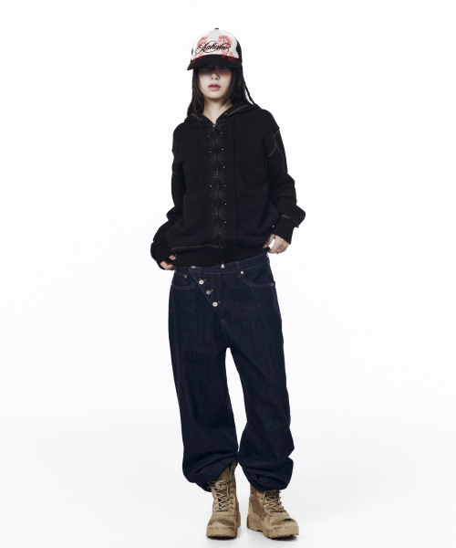 AAKAM（アーカム）の「Starburst Zip-Up Hoodie (Black)（パーカー・レディース・その他・1/2）」の5枚目の写真