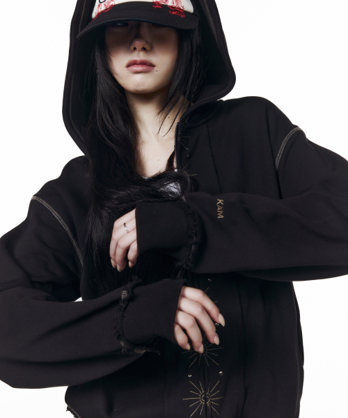 AAKAM（アーカム）の「Starburst Zip-Up Hoodie (Black)（パーカー・レディース・その他・1/2）」の6枚目の写真