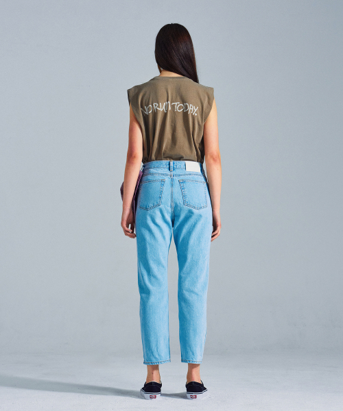 MENASOO(ミナス)の「MNS x American apparel Today Sleeveless (over-fit)_Brown(Tシャツ/カットソー・レディース・ブラウン・MEDIUM/SMALL)」の4枚目の写真
