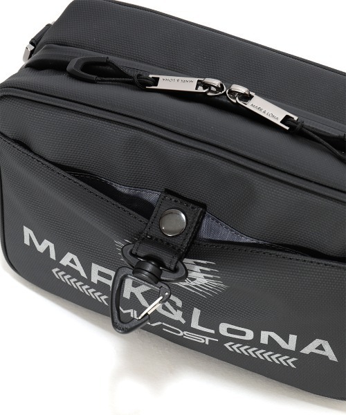 MARK & LONA(マークアンドロナ)の「DST Continental Trio 2Way Bag(クラッチバッグ・メンズ・ブラック・ONE)」の7枚目の写真