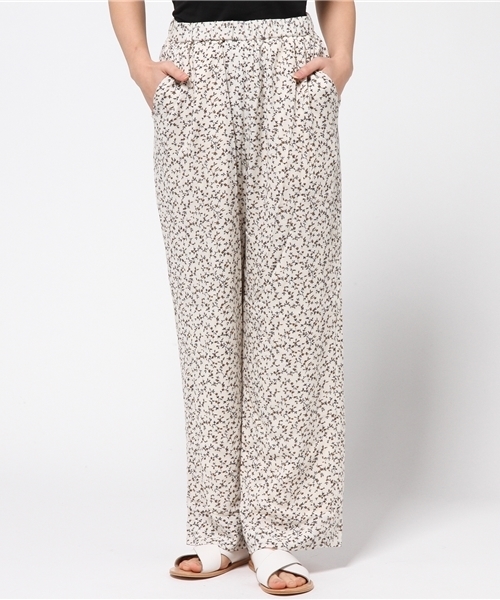 Kastane（カスタネ）の「小花柄イージーストレートPT（その他パンツ・レディース・ブルー/ブラウン・FREE）」の2枚目の写真