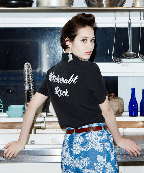 HYSTERIC GLAMOUR（ヒステリックグラマー）の「WITCHCRAFT ROCK刺繍 半袖ボーリングSH（シャツ/ブラウス・レディース・ホワイト/レッド系その他/ブラック・MEDIUM/SMALL）」の16枚目の写真