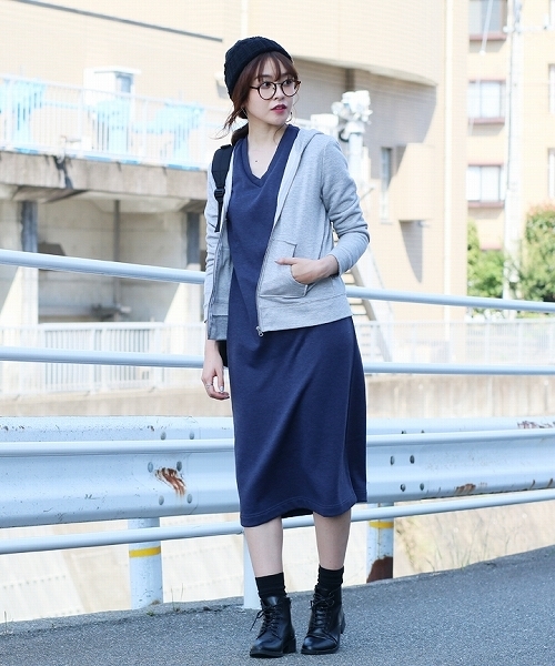 reca（レカ）の「ケーブル編みニット帽（ニットキャップ/ビーニー・レディース・ネイビー/ブラウン/レッド系その他/ボルドー/ブラック系その他/ブラック/ブラウン系その他2/レッド系その他2/レッド系その他3/ブルー系その他2/ブラック系その他3/ブラック系その他2・FREE）」の14枚目の写真