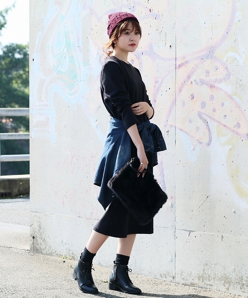 reca（レカ）の「ケーブル編みニット帽（ニットキャップ/ビーニー・レディース・ネイビー/ブラウン/レッド系その他/ボルドー/ブラック系その他/ブラック/ブラウン系その他2/レッド系その他2/レッド系その他3/ブルー系その他2/ブラック系その他3/ブラック系その他2・FREE）」の17枚目の写真