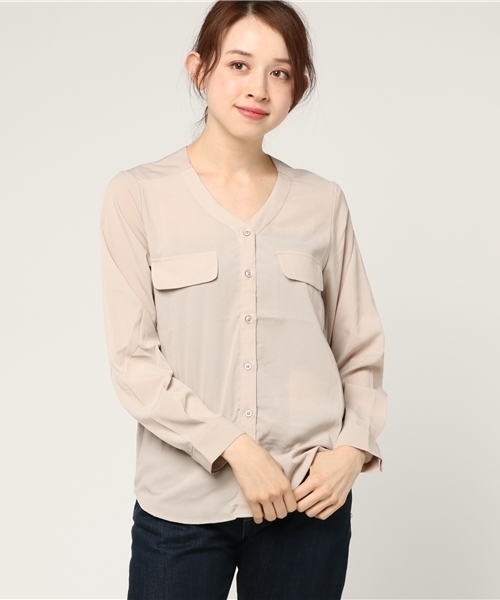 Honeys（ハニーズ）の「Ｖネックブラウス（シャツ/ブラウス・レディース・ブラック/ホワイト系その他/オフホワイト/ホワイト系その他2/ベージュ・L/M）」の5枚目の写真