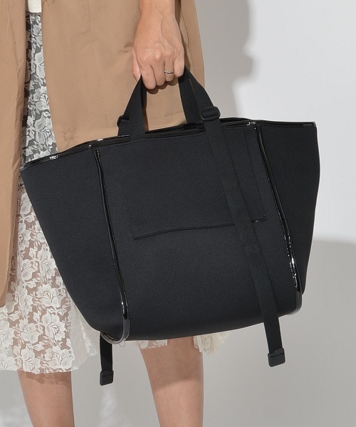 SOLPRESA（ソルプレーサ）の「ボンディングトートバッグ（トートバッグ・レディース・ベージュ/グレー/ピンク/ブラック・ONE SIZE）」の2枚目の写真