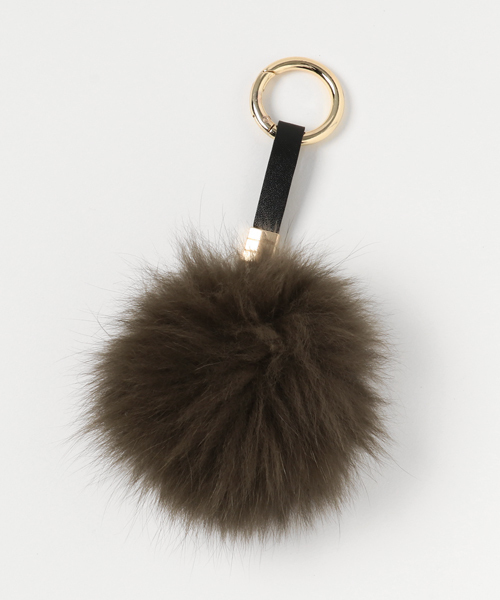 Rewde（ルゥデ）の「ふわ可愛いFOXぽんぽんチャーム(7R18-08077)（その他小物・レディース・グレー/ブラウン/ピンク/キナリ/カーキ・FREE）」の4枚目の写真