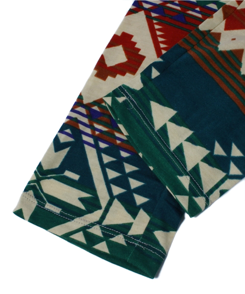 BEAMS(ビームス)の「Healthknit / ネイティブ柄レギンス(その他アンダーウェア/インナー・メンズ・オレンジ/オリーブ/ブルー・MEDIUM/LARGE)」の4枚目の写真