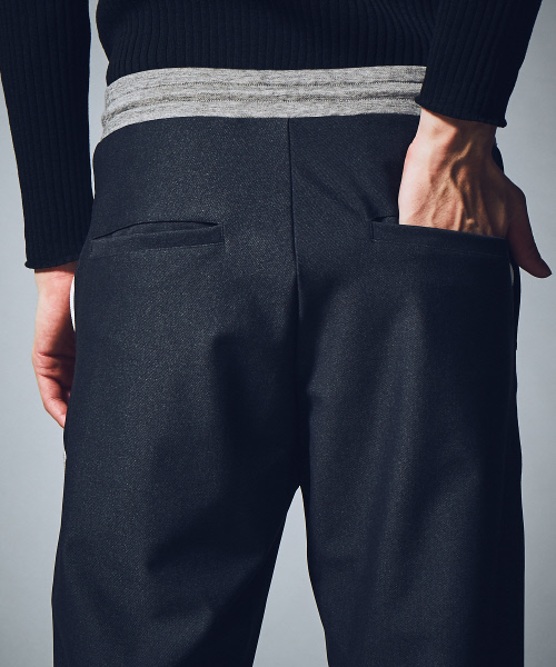 5351 POUR LES HOMMES(ゴーサンゴーイチプールオム)の「ハイテンション裏毛パンツ(その他パンツ・メンズ・ブルー/ブラック/ホワイト×ブラック・44/46/48)」の10枚目の写真