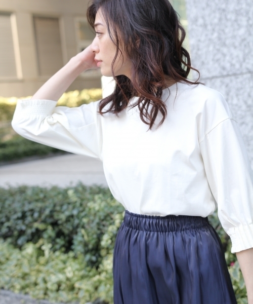 laboratory work（ラボラトリーワーク）の「タックシャーリングスリーブ（Tシャツ/カットソー・レディース・ホワイト/ブラック/杢グレー・MEDIUM）」の2枚目の写真