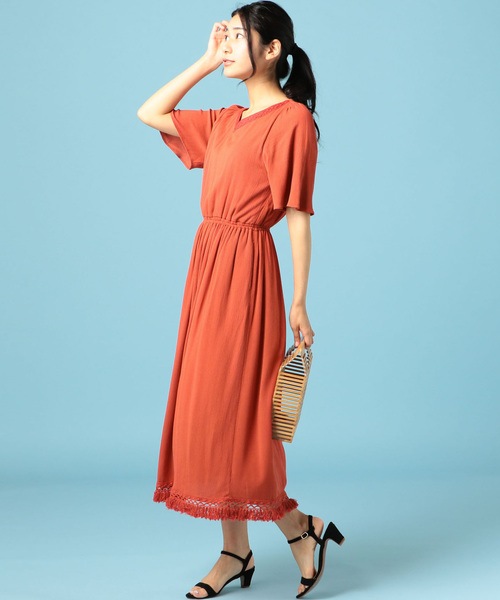 Doux Archives ドゥアルシーヴ の 裾フリンジヒラ袖ワンピース ワンピース Wear