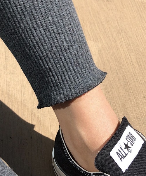 meJane（ミージェーン）の「裾メローリブテレコレギンス（レギンス/スパッツ・レディース・チャコールグレー/ブラック/ベージュ/オフホワイト/グレー/モカ・150-160cm/150-155cm/160-165cm/170-175cm）」の7枚目の写真