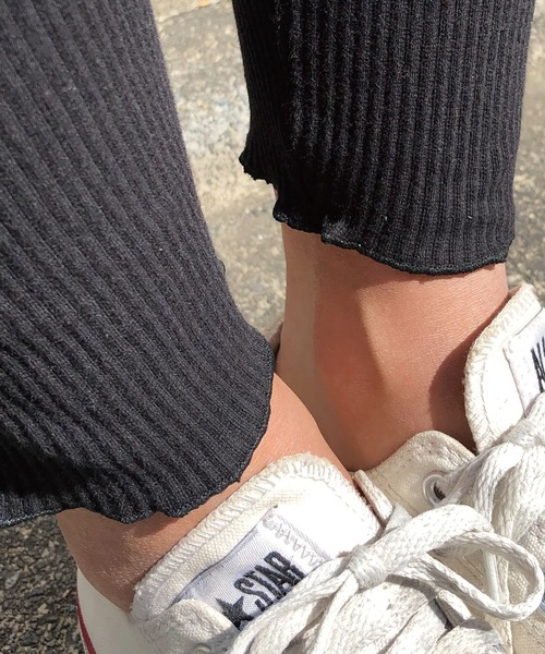 meJane（ミージェーン）の「裾メローリブテレコレギンス（レギンス/スパッツ・レディース・チャコールグレー/ブラック/ベージュ/オフホワイト/グレー/モカ・150-160cm/150-155cm/160-165cm/170-175cm）」の16枚目の写真