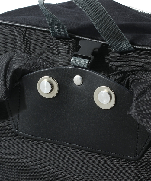 PORTER（ポーター）の「PORTER SUNRAIN DAY PACK LARGE ＜B印 YOSHIDA SELECT＞ （バックパック/リュック・メンズ・オフホワイト/ブラック/オレンジ/ブルー系その他・ONE SIZE）」の9枚目の写真