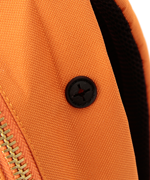 BEAMS（ビームス）の「□Herschel×BEAMS / 別注 “SETTLEMENT”（バックパック/リュック・メンズ・オリーブ/オレンジ/カモフラージュ・ONE SIZE）」の15枚目の写真