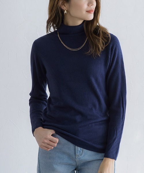 Pierrot（ピエロ）の「タートルネックカシミアタッチリブニット（ニット/セーター・レディース・オフホワイト/ブラック/グレー/カーキ/ネイビー/ブルー系その他/イエロー系その他/レッド/オレンジ系その他/レンガ/ブルー系その他2/ライトベージュ/ピンク系その他/モカ/パープル・M/L）」の18枚目の写真