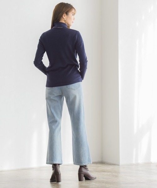 Pierrot（ピエロ）の「タートルネックカシミアタッチリブニット（ニット/セーター・レディース・オフホワイト/ブラック/グレー/カーキ/ネイビー/ブルー系その他/イエロー系その他/レッド/オレンジ系その他/レンガ/ブルー系その他2/ライトベージュ/ピンク系その他/モカ/パープル・M/L）」の21枚目の写真