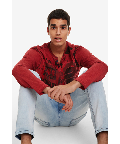Desigual(デシグアル)の「Tシャツ長袖(Tシャツ/カットソー・メンズ・レッド・2L/3L/S/M/L)」の4枚目の写真