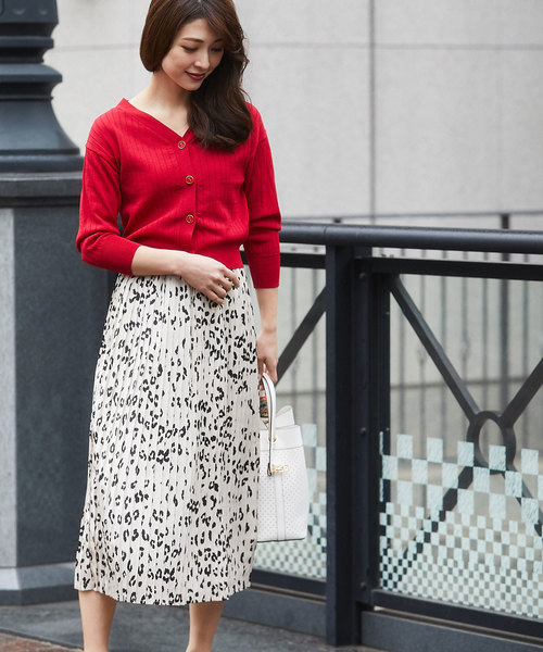 12Twelve Agenda（トゥエルブ　アジェンダ）の「Vネックリブショートカーディガン（カーディガン/ボレロ・レディース・オフホワイト/ネイビー/レッド/ブルー/ブラウン/マスタード・M）」の13枚目の写真