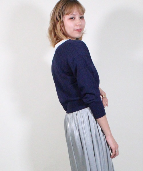 12Twelve Agenda（トゥエルブ　アジェンダ）の「Vネックリブショートカーディガン（カーディガン/ボレロ・レディース・オフホワイト/ネイビー/レッド/ブルー/ブラウン/マスタード・M）」の22枚目の写真