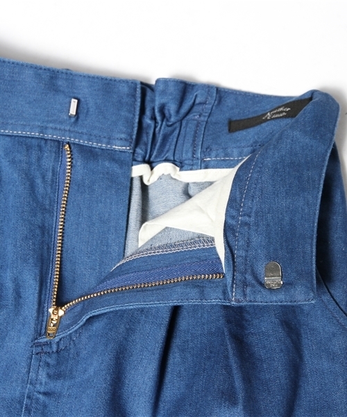 Another Edition（アナザーエディション）の「AE DNM TUCK SKⅡ #（スカート・レディース・コバルトブルー/オフホワイト・SMALL/MEDIUM）」の9枚目の写真