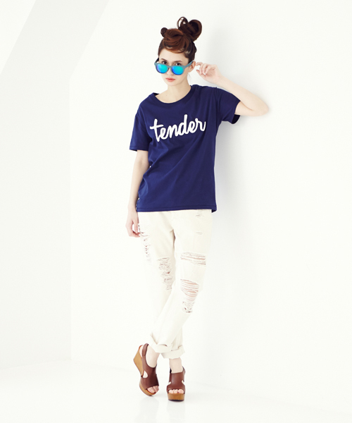 Another Edition（アナザーエディション）の「AE[A]tender T（Tシャツ/カットソー・レディース・ホワイト/ベージュ/ネイビー・ﾌﾘ-）」の5枚目の写真