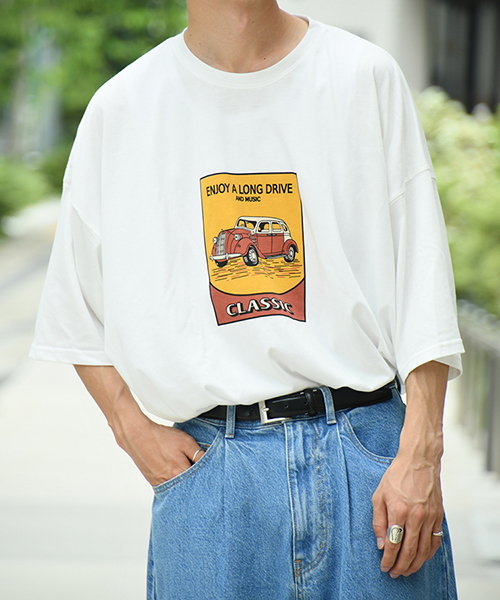 kutir（クティール）の「レトロカープリントＴシャツ（Tシャツ/カットソー・メンズ・ホワイト/ブラック/ベージュ・MEDIUM/LARGE）」の2枚目の写真