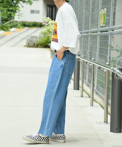 kutir（クティール）の「レトロカープリントＴシャツ（Tシャツ/カットソー・メンズ・ホワイト/ブラック/ベージュ・MEDIUM/LARGE）」の5枚目の写真