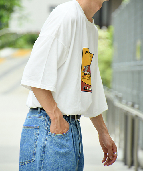 kutir（クティール）の「レトロカープリントＴシャツ（Tシャツ/カットソー・メンズ・ホワイト/ブラック/ベージュ・MEDIUM/LARGE）」の7枚目の写真