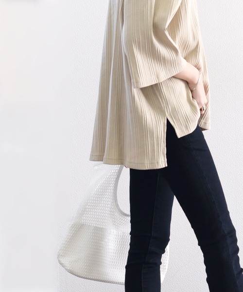classicalelf(クラシカルエルフ)の「ランダムリブ ミドル丈無地クルーネックビッグTシャツ(半袖)(Tシャツ/カットソー・レディース・チャコール/ブラウン/ブラック/ベージュ/ホワイト・X-LARGE/XX-LARGE/MEDIUM/LARGE)」の16枚目の写真
