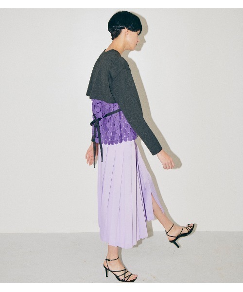 LE CIEL BLEU（ルシェルブルー）の「Dot Lace Long Sleeve Tee（Tシャツ/カットソー・レディース・チャコールグレー/ブラック/カーキ・36）」の5枚目の写真