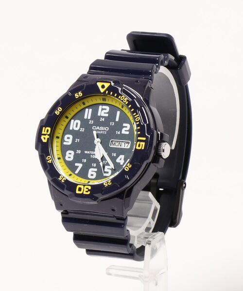B.I.D.(ビーアイディー)の「《CASIO(カシオ)》ダイバーアナログ 腕時計(アナログ腕時計・メンズ・アーミー/ホワイト系その他/ブラック系その他/イエロー/オレンジ/ライトグリーン/イエロー系その他/ホワイト系その他2/ホワイト/ブラック/ネイビー/ブラック系その他3/ブルー系その他/レッド/ブルー・FREE)」の12枚目の写真