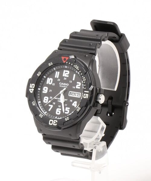 B.I.D.(ビーアイディー)の「《CASIO(カシオ)》ダイバーアナログ 腕時計(アナログ腕時計・メンズ・アーミー/ホワイト系その他/ブラック系その他/イエロー/オレンジ/ライトグリーン/イエロー系その他/ホワイト系その他2/ホワイト/ブラック/ネイビー/ブラック系その他3/ブルー系その他/レッド/ブルー・FREE)」の1枚目の写真