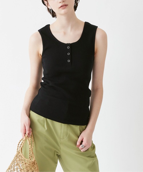 titivate（ティティベイト）の「ﾍﾝﾘｰﾈｯｸﾀﾝｸﾄｯﾌﾟ（タンクトップ・レディース・ブラック/モカ/グレイッシュベージュ/グリーン系その他/ラベンダー/アイボリー・M）」の3枚目の写真