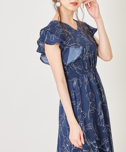 tocco closet(トッコ クローゼット)の「ラッフルフリルラインフラワーVネックワンピース(ワンピース・レディース・アイボリー/ネイビー/ブラック・M)」の19枚目の写真
