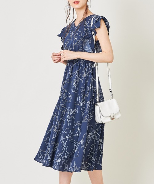 tocco closet(トッコ クローゼット)の「ラッフルフリルラインフラワーVネックワンピース(ワンピース・レディース・アイボリー/ネイビー/ブラック・M)」の20枚目の写真