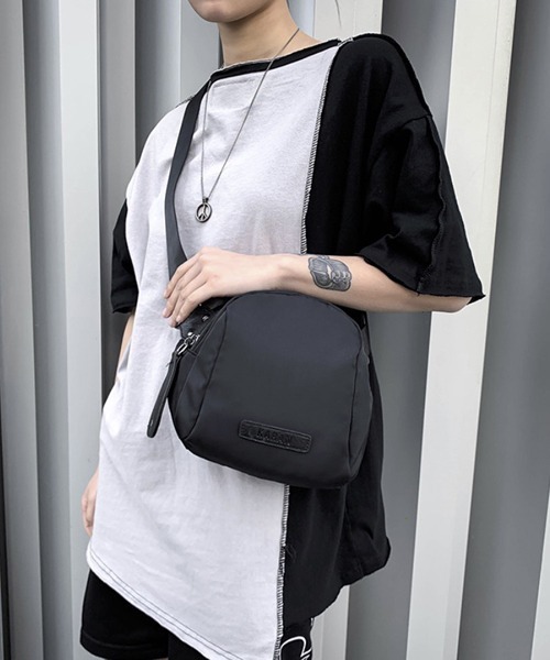 WESTBOY（ウエストボーイ）の「【WB ORIGINALS】Round silhouette shoulder back（ショルダーバッグ・メンズ・ブラック・FREE）」の3枚目の写真