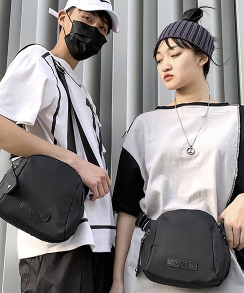 WESTBOY（ウエストボーイ）の「【WB ORIGINALS】Round silhouette shoulder back（ショルダーバッグ・メンズ・ブラック・FREE）」の15枚目の写真