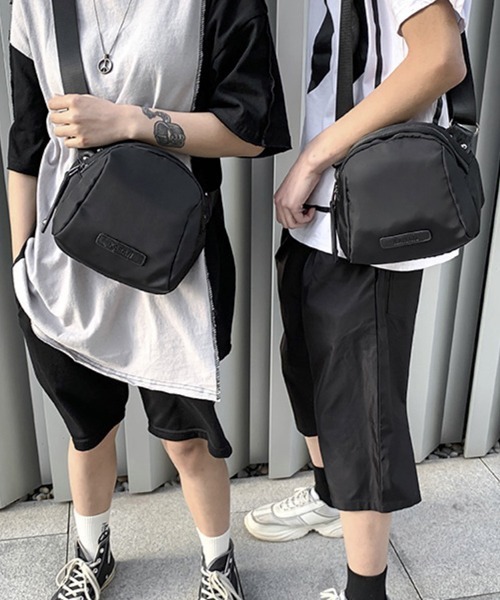WESTBOY（ウエストボーイ）の「【WB ORIGINALS】Round silhouette shoulder back（ショルダーバッグ・メンズ・ブラック・FREE）」の17枚目の写真