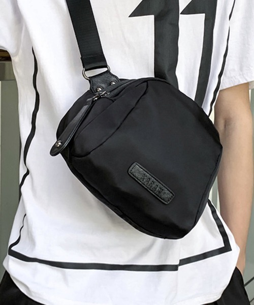 WESTBOY（ウエストボーイ）の「【WB ORIGINALS】Round silhouette shoulder back（ショルダーバッグ・メンズ・ブラック・FREE）」の22枚目の写真