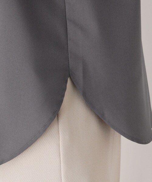 pink adobe(ピンクアドベ)の「◆【M-3L】バンドカラーシャツ(シャツ/ブラウス・レディース・チャコールグレー/ライトグレー/オフホワイト/ベビーピンク/ホワイト系8・44/40/38/42)」の11枚目の写真