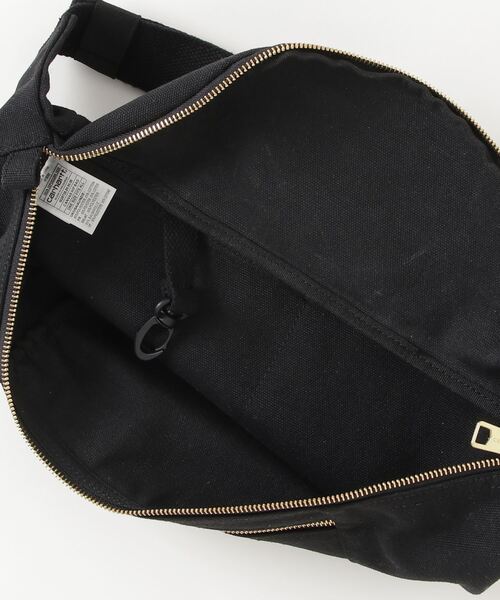 Carhartt WIP(カーハートダブリューアイピー)の「CANVAS HIP BAG(ボディバッグ/ウエストポーチ・メンズ・ブラック/ライトブラウン・ONE SIZE)」の6枚目の写真