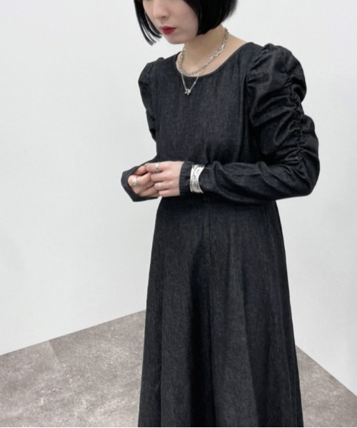 apres jour mignon（アプレジュールミニョン）の「デニムフレアワンピース【ZOZOTOWN限定アイテム】（ワンピース・レディース・ブラック/インディゴブルー・フリー/X-LARGE）」の7枚目の写真