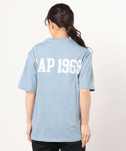 GAP（ギャップ）の「Gapロゴ クルーネックtシャツ（Tシャツ/カットソー・レディース・ライトブルー/イエロー/レッド/ワイン・S/XS/M/L/XXS）」の17枚目の写真