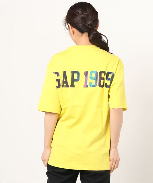 GAP（ギャップ）の「Gapロゴ クルーネックtシャツ（Tシャツ/カットソー・レディース・ライトブルー/イエロー/レッド/ワイン・S/XS/M/L/XXS）」の18枚目の写真