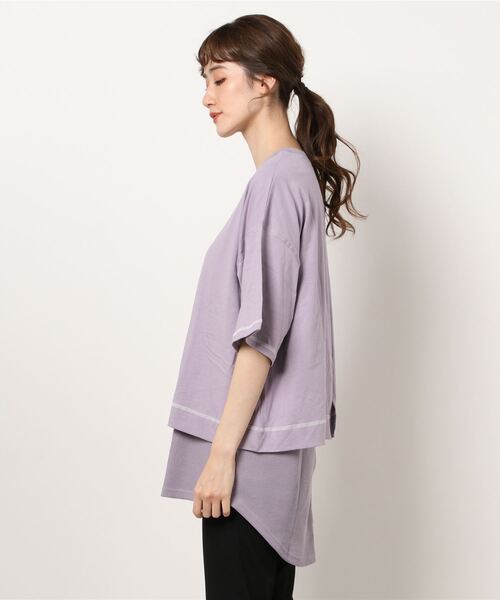 RAG MACHINE(ラグマシーン)の「【RAG MACHINE】配色レイヤードTシャツ(Tシャツ/カットソー・レディース・パープル/オフホワイト/ブラック・M/L)」の4枚目の写真