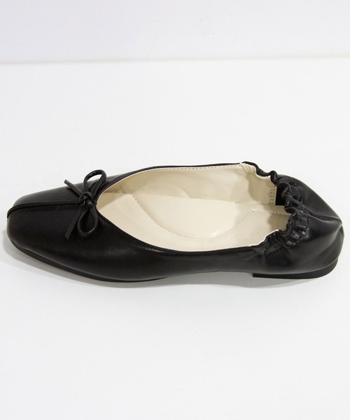 Newlyme（ニューリーミー）の「リボンバレエパンプス（パンプス・レディース・ベージュ/オフホワイト/ピンクベージュ/ブラック/ゴールド/シルバー・24.5cm/24cm/25.5cm/25cm/22.5cm/23.5cm/23cm）」の14枚目の写真