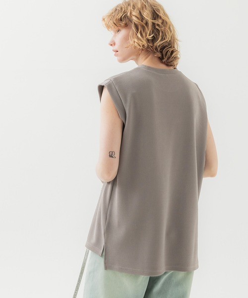 coca（coca）（コカ）の「エンボスノースリトップス（タンクトップ・レディース・ブラック/ダークベージュ/ホワイト/ネイビー/ライトグレー・L/M）」の17枚目の写真