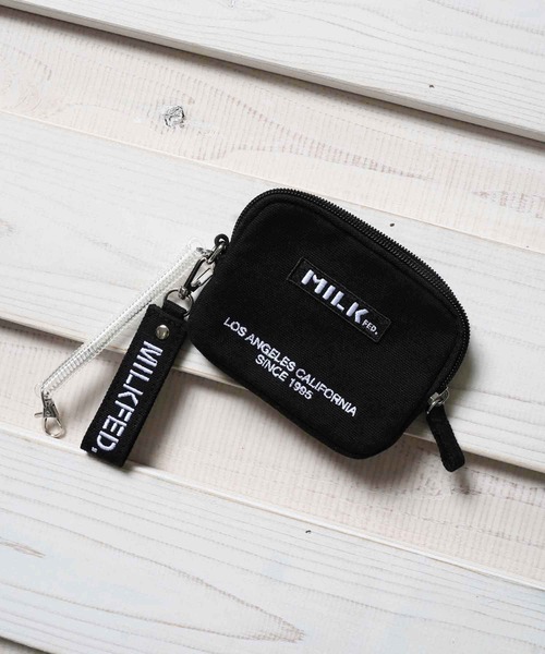 MILKFED.（ミルクフェド）の「EMBROIDERED BAR PASS HOLDER（パスケース・レディース・ホワイト/ブラック/ベージュ/レッド/ライトパープル/ライトピンク/ネイビー/A/B・ONE SIZE）」の3枚目の写真