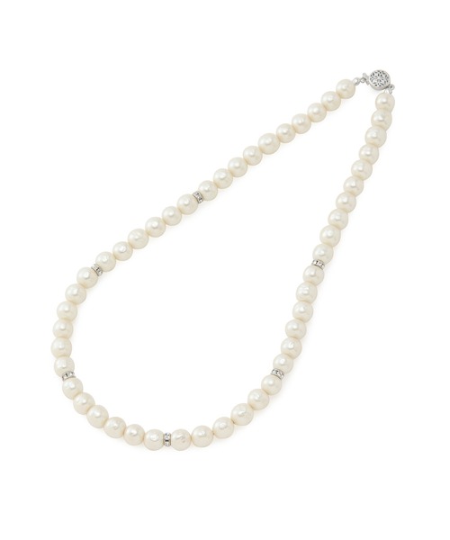 MADEMOISELLE ROPE'（マドモアゼル ロペ）の「クラシックガラスパールネックレス（ネックレス・レディース・シルバー・FREE）」の4枚目の写真